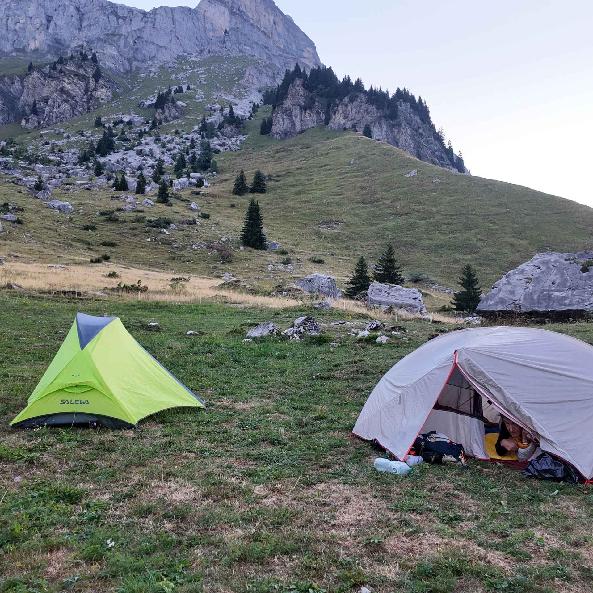 Week-end Yoga Rando Bivouac Estival au Pays du Mont-Blanc – Image 2