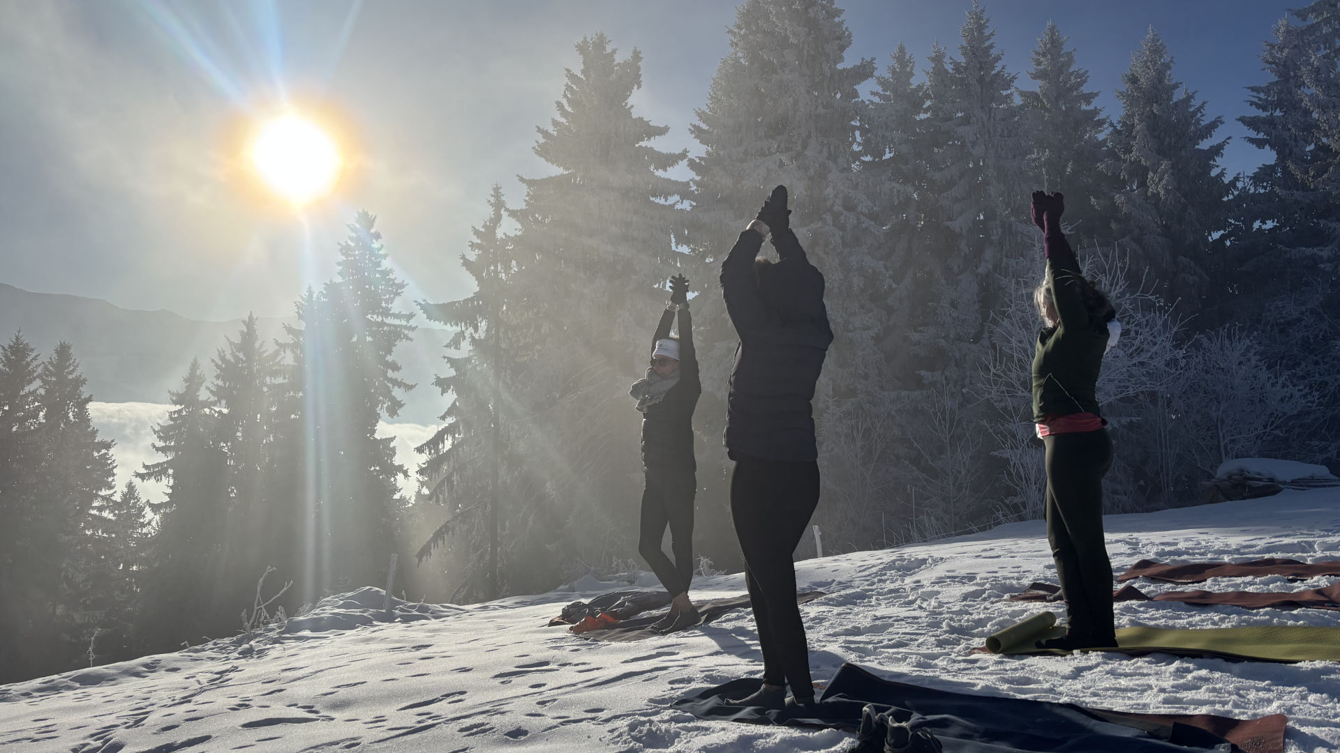 GroupeYogaDansLaNeige